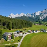 Tischlbergerhof Hotel