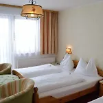 Tischlbergerhof 3*