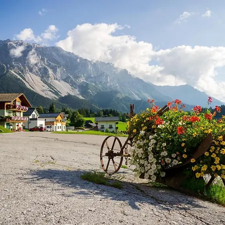 Tischlbergerhof Hotell 3*
