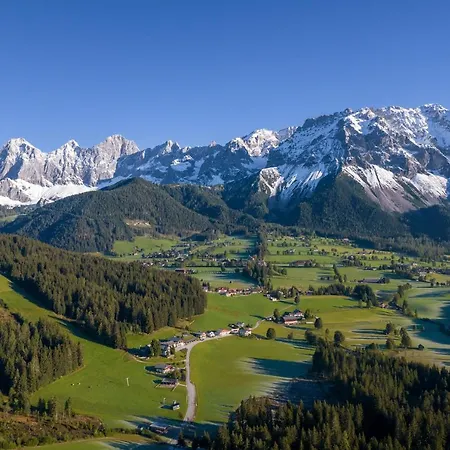 Tischlbergerhof 3*