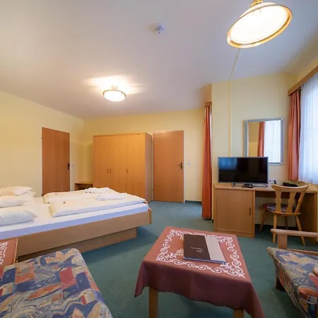 Tischlbergerhof 3*