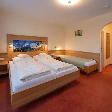 Tischlbergerhof Hotel 3*