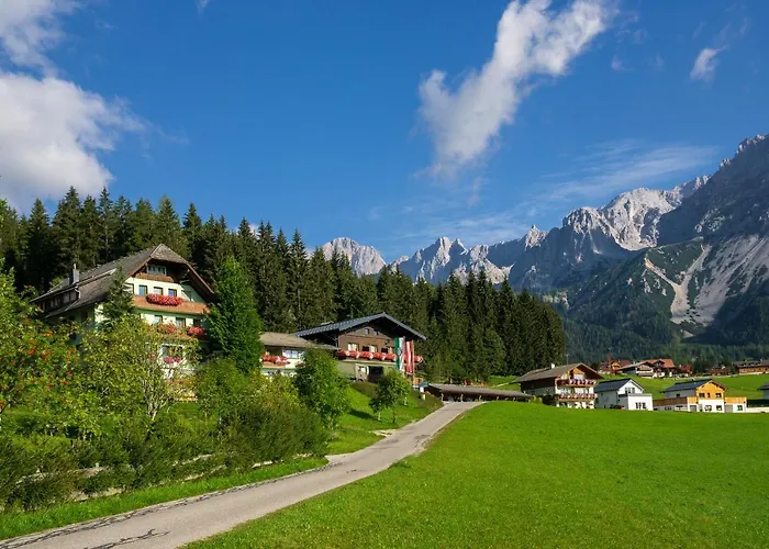 فندق Tischlbergerhof 3*